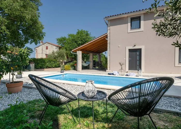 Villa Ena With Private Pool *