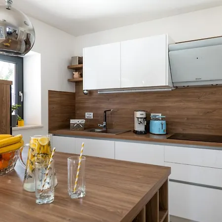 Villa Ena With Private Pool *