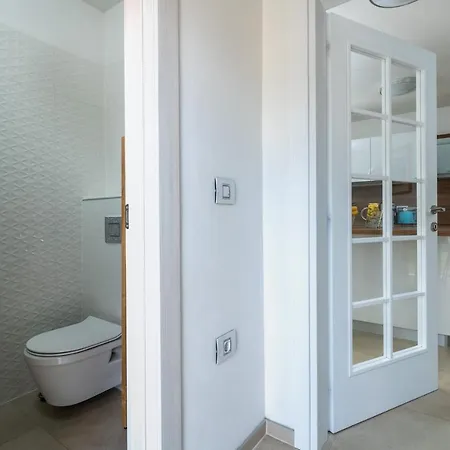 Villa Ena With Private Pool *