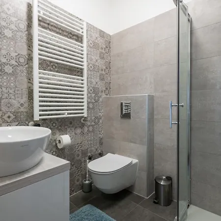 Ena With Private Pool Villa