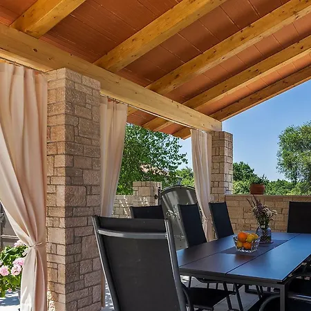 Vila Ena With Private Pool Pinezici (Istria)